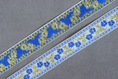 Лента 23мм жаккардовая 9007 Гвоздика Белый/синий/золото - изображение