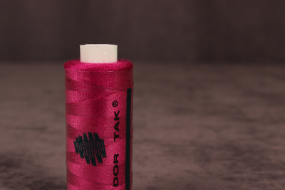 Нитки Dor Tak 40/2 400 ярд 518 Малиновый - изображение