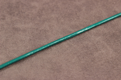 Шнур кожаный 2мм Изумрудный - изображение