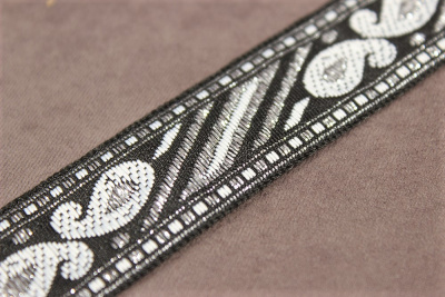 Лента 22мм жаккардовая 7560 Огурцы Черный/белый/серебро - изображение