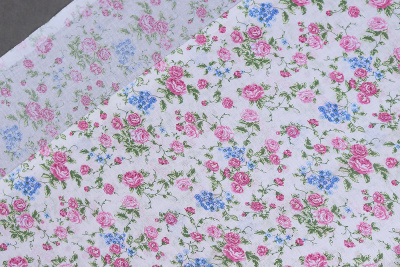 Ситец 80 набивной Цветы на белом - изображение