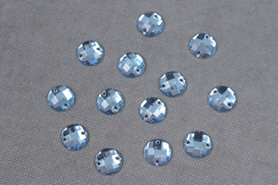 Стразы пришивные 12мм пластик круглые Голубой - изображение