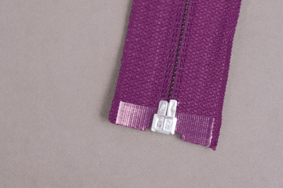 Молния разъемная 75см Т5 спираль Фуксия 143 - изображение