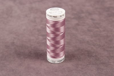 Нить для вышивания POLY SHEEN Mettler 100% полиэстер-трилобаль 200м. 2051 - изображение