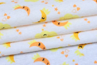 Фланель детская 90 Пакистан Желтое облачко на белом - изображение