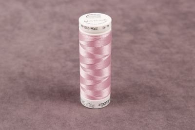 Нить для вышивания POLY SHEEN Mettler 100% полиэстер-трилобаль 200м. 1755 - изображение