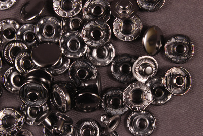 Кнопки пробивные 15мм Альфа Т.никель - изображение