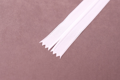 Молния потайная 30см нейлон  Белый 101 - изображение