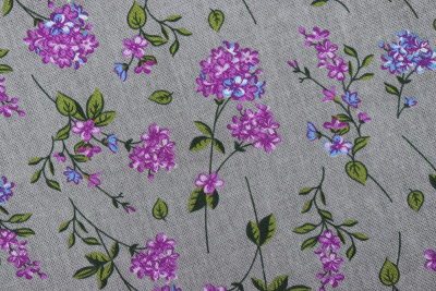 Бязь-универсал П13-150 ИВ Сиреневые цветы на сером - изображение