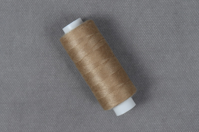 Нитки Dor Tak 40/2 400 ярд 233 Св.Коричневый - изображение