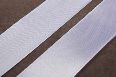 Лента атласная 25мм Белый №001 - изображение