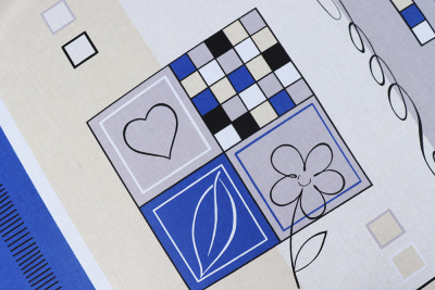 Бязь 262 набивная 142 гр/м.кв. Квадраты/цветы - изображение