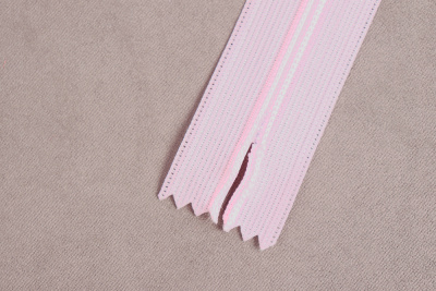 Молния потайная 50см нейлон Розовый 133 - изображение