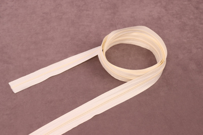 Молния спираль рулонная Т3 Кремовый 306 - изображение