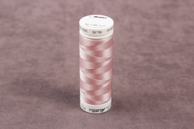 Нить для вышивания POLY SHEEN Mettler 100% полиэстер-трилобаль 200м. 1761 - изображение