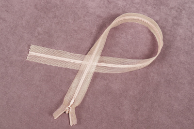 Молния потайная 50см на сетке Кремовый 103 - изображение