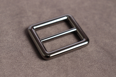 Пряжка металлическая Рамка с перекладиной 25мм Т.Никель - изображение