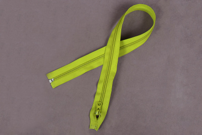 Молния разъёмная 55см Т5 спираль Св.Зеленый 233 - изображение