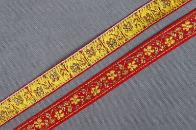 Лента 17мм жаккардовая 9599 Цветочек Красный/желтый/золото - изображение