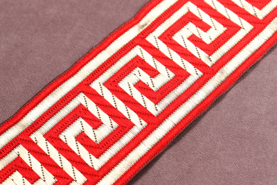 Лента жаккардовая 50мм Версаче Красный/Белое Золото - изображение