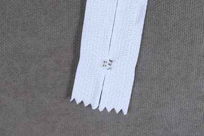 Молния брючная 18см Т4 спираль Gamma Белый 101 - изображение