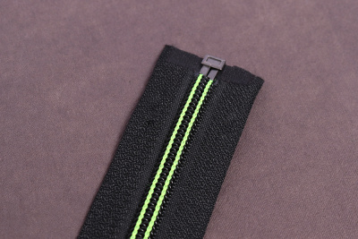 Молния 80см разъёмная спираль Т5 Черный/Салатовый - изображение