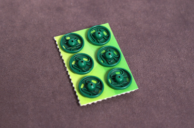 Кнопки пришивные потайные 11мм Металл/Зеленый - изображение