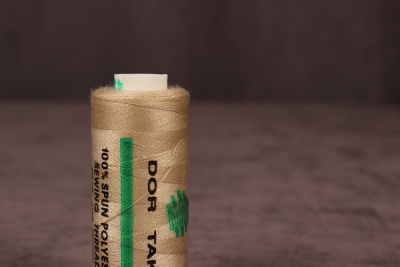 Нитки Dor Tak 40/2 400 ярд 428 Св.бежевый - изображение