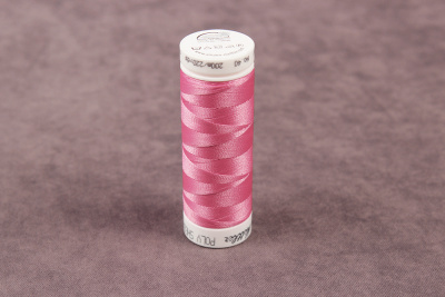 Нить для вышивания POLY SHEEN Mettler 100% полиэстер-трилобаль 200м. 2220 - изображение