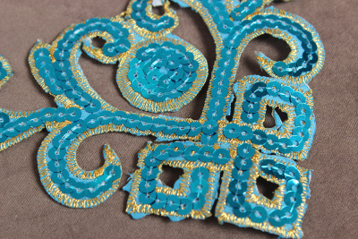 Термоаппликация с пайетками Орнамент Бирюза/золото 8616 - изображение