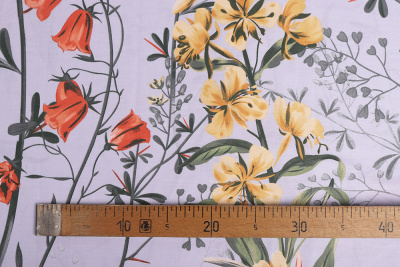 Сатин набивной 220 Цветы на св.сером - изображение