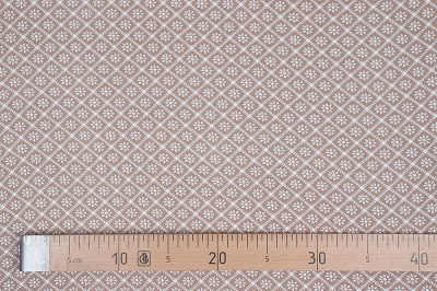 Вискоза набивная 406 150гр/м.кв.Цветок в ромбе на коричневом - изображение