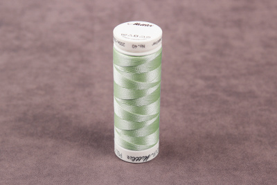 Нить для вышивания POLY SHEEN Mettler 100% полиэстер-трилобаль 200м. 6051 - изображение