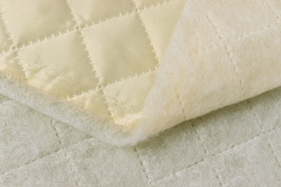 Стежка на капроне крупная клетка Молочный - изображение