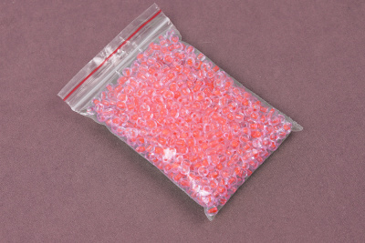 Бисер 6/0 прозрачный Розовый неон - изображение