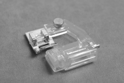 Лапка для косой бейки с линейкой - изображение