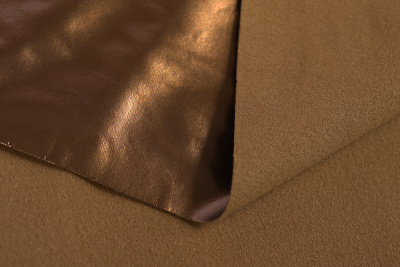 Кожа лаке на флисе Коричневый - изображение