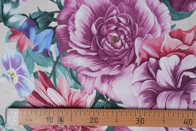 Бязь набивная 220 Ив 120 г/м.кв Букет на бежевом - изображение