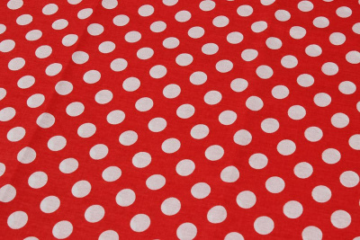 Бязь набивная 262 Ив 122 гр/м о/м Крупный белый горох на красном - изображение