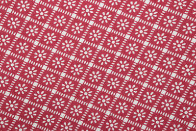 Вискоза набивная 406 150гр/м.кв.Цветок в ромбе на красном - изображение