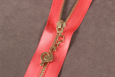 Молния декоративная 18см атлас/металл Ассорти - изображение