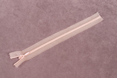 Молния потайная 20см на сетке Св.персиковый 147 - изображение