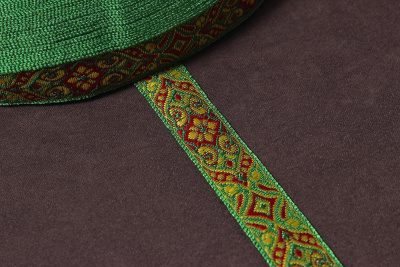 Лента 17мм жаккардовая 9188 Восток Зеленый/красный/желтый - изображение