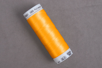 Нить для вышивания POLY SHEEN Mettler 100% полиэстер-трилобаль 200м. 0706 - изображение