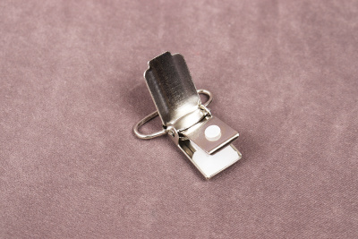 Клипса для подтяжек 25мм с полосами Никель - изображение