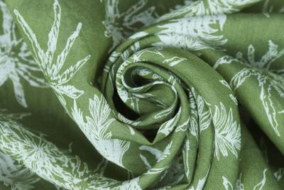 Батист 33397 Листья Оливковый/белый - изображение