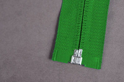 Молния разъемная 65см Т5 спираль  Зеленый 243 - изображение