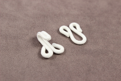 Крючок одёжный обтянутый 20мм Белый - изображение