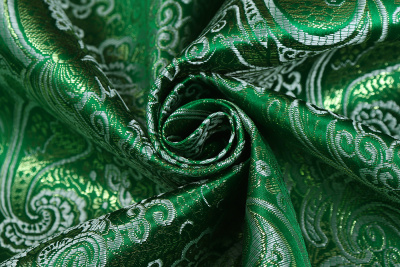 Парча-жаккард огурцы Золото на зеленом - изображение