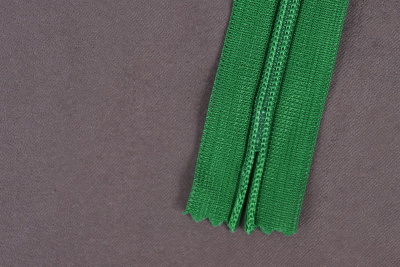 Молния потайная 50см нейлон Зеленый - изображение
